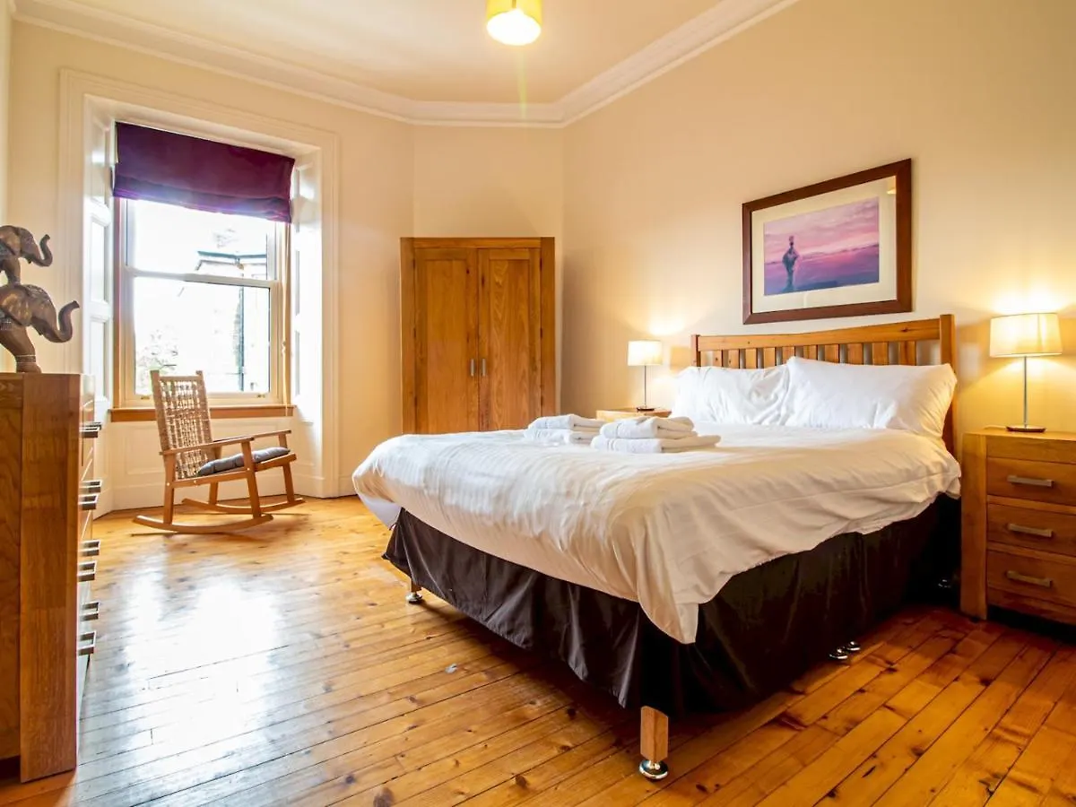 Pass The Keys Beautiful And Bright Georgian Style Morningside Apartment Edinburgh